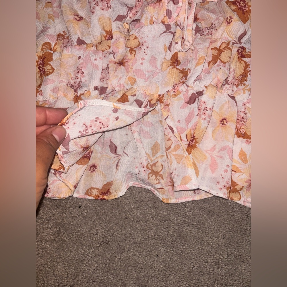 Liberty Love Women's Ruffle Neck
Floral Long Sleeves Crop Top
Multicolor Size L - Picture 6 of 14